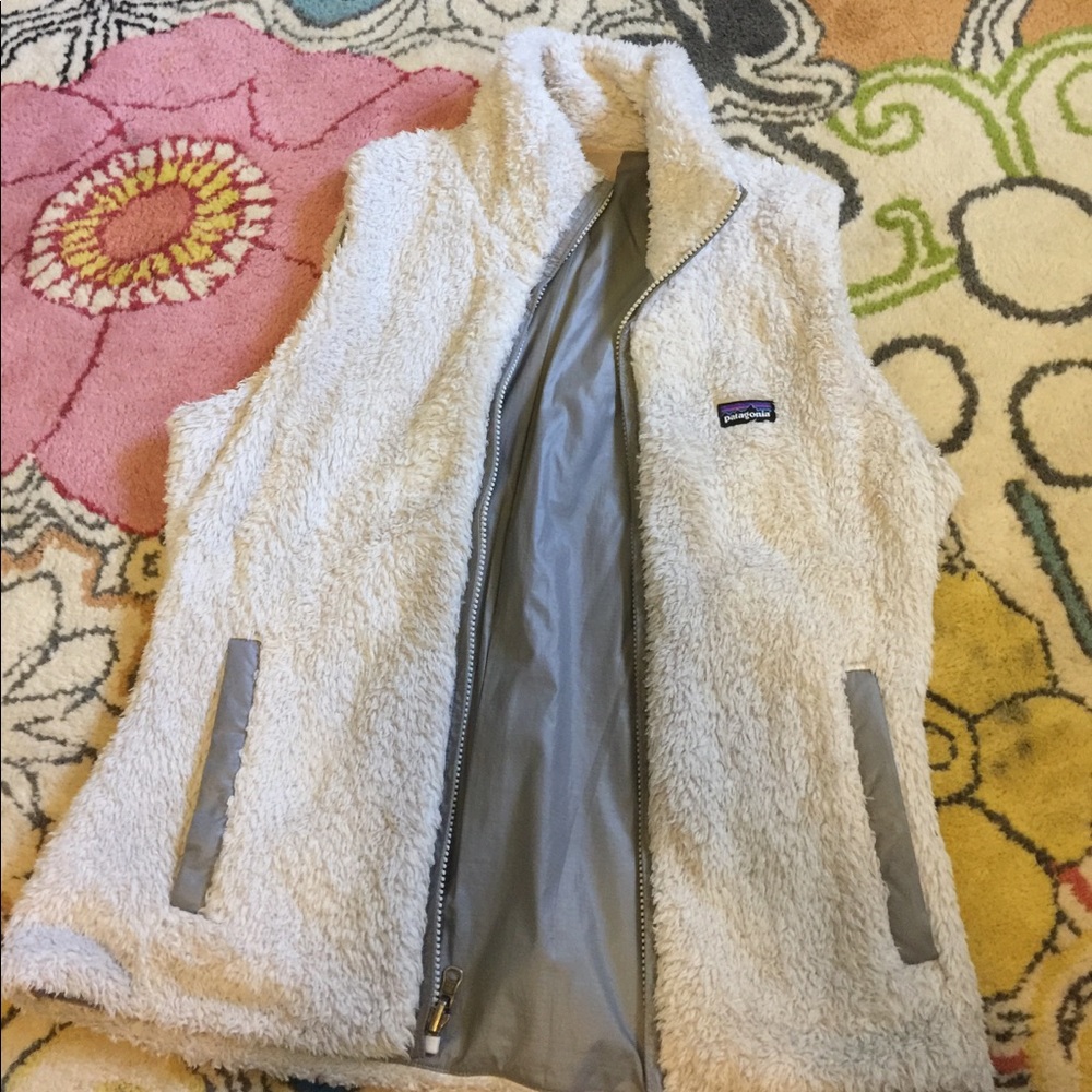 Patagonia Women’s M fuzzy grey vest